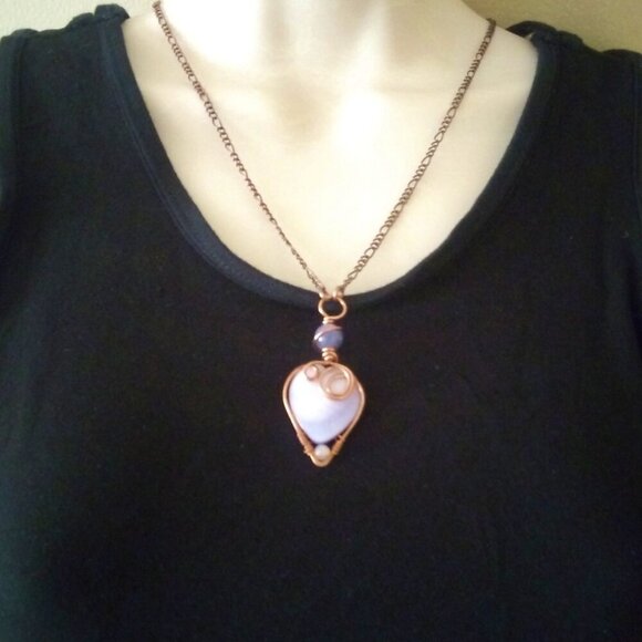 Feminine Essence | Copper-Wrapped Lilac Shell Heart Necklace | - Picture 9 of 15